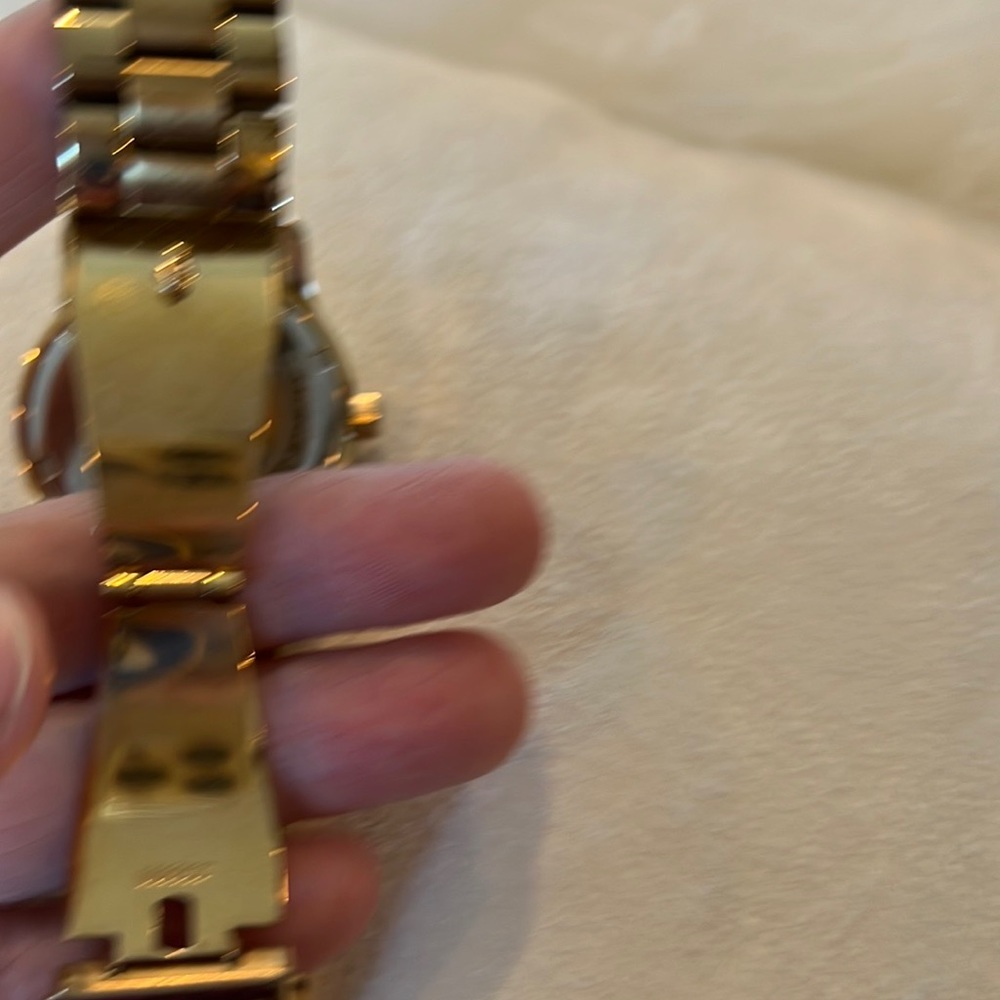 MK WATCH - Picture 4 of 4